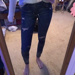 Hollister dark wash jeans ripped